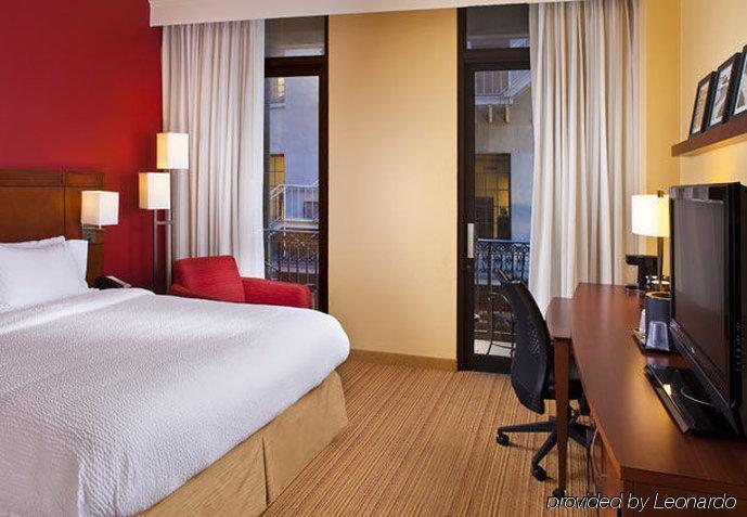 Courtyard By Marriott New Orleans Downtown Near The French Quarter Hotel Exterior photo