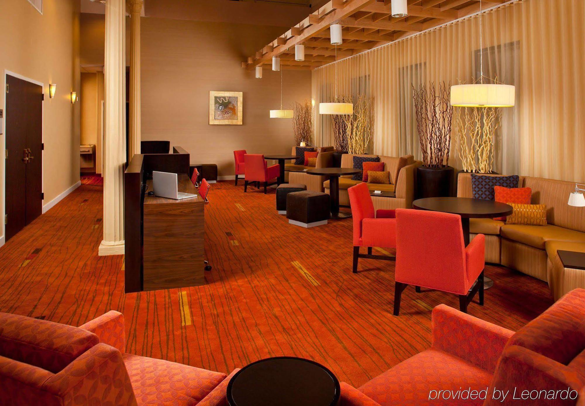 Courtyard By Marriott New Orleans Downtown Near The French Quarter Hotel Exterior photo